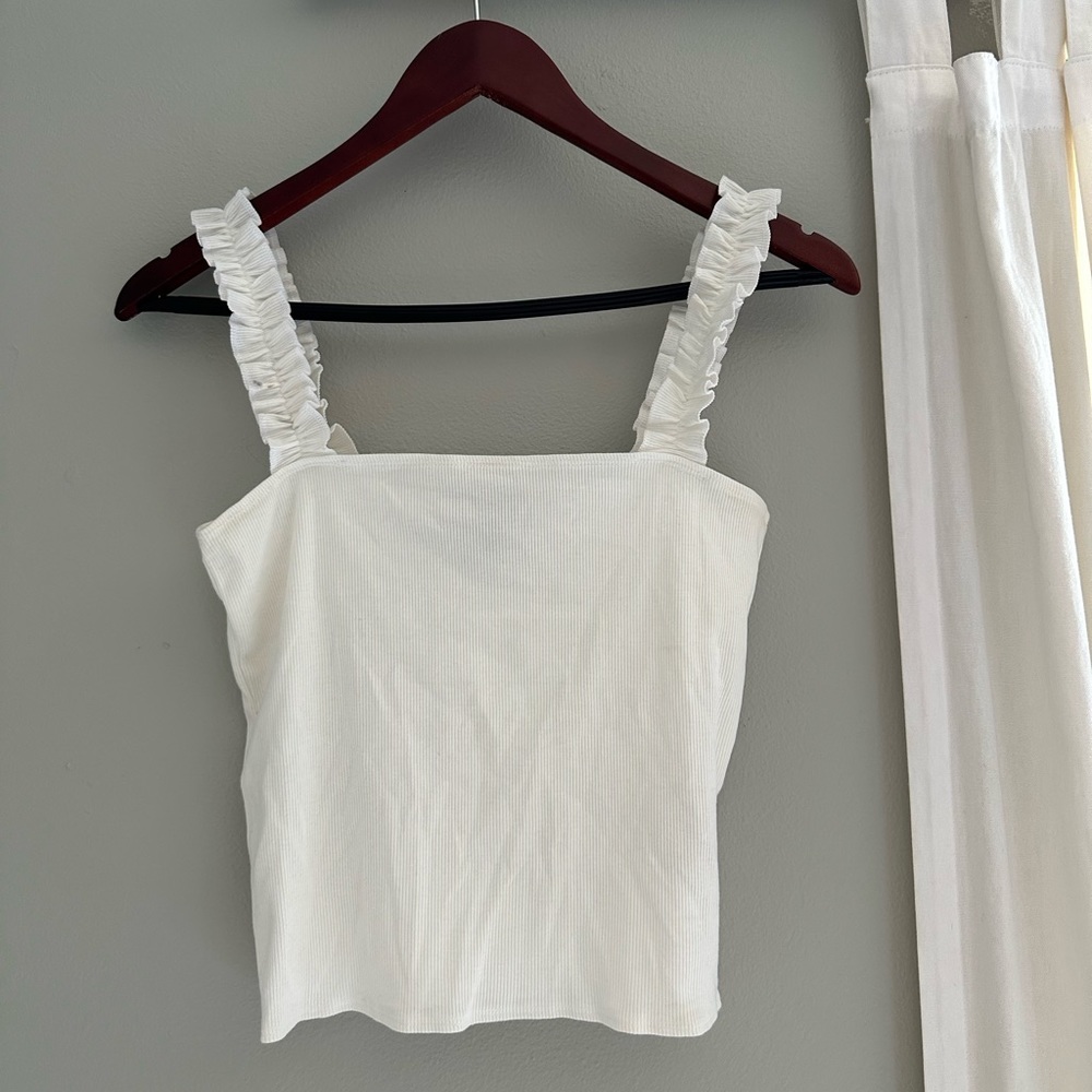 Forever 21 tank